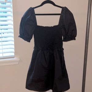 Darling French Connection puff sleeve babydoll dress!